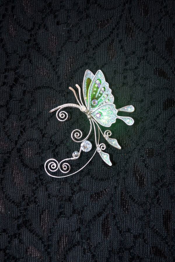 Butterfly ear cuff white