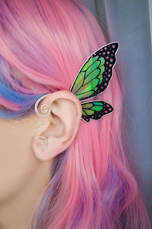 Fairy wing ear cuff Black and Green